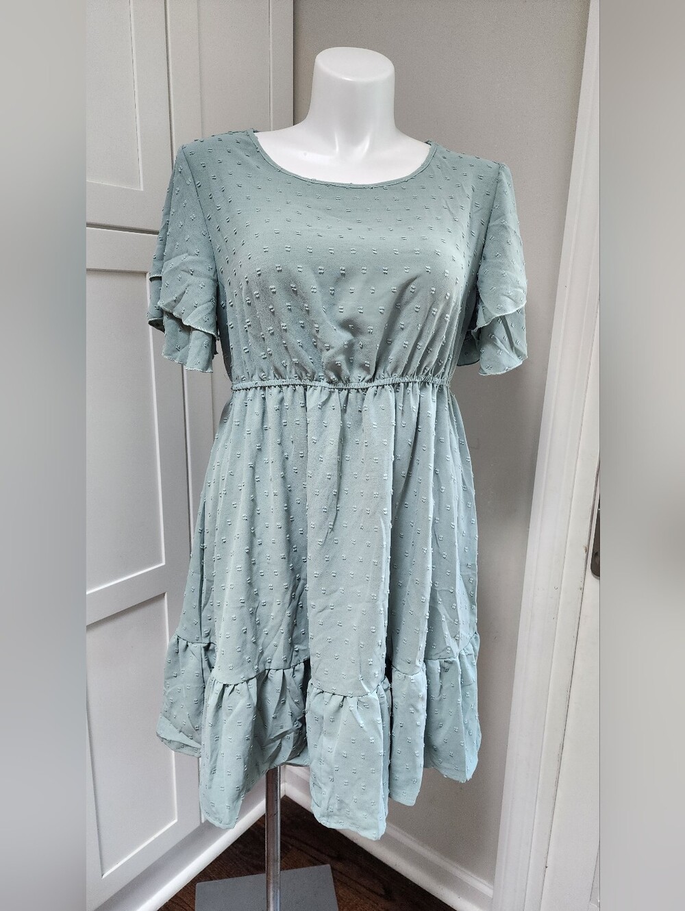 Boho Sage Green Swiss Dot Ruffle Dress – Curve 1XL